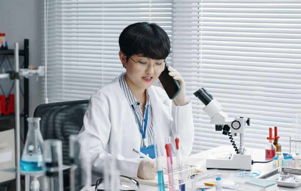 Collaborating with Doctors and Other Healthcare Professionals