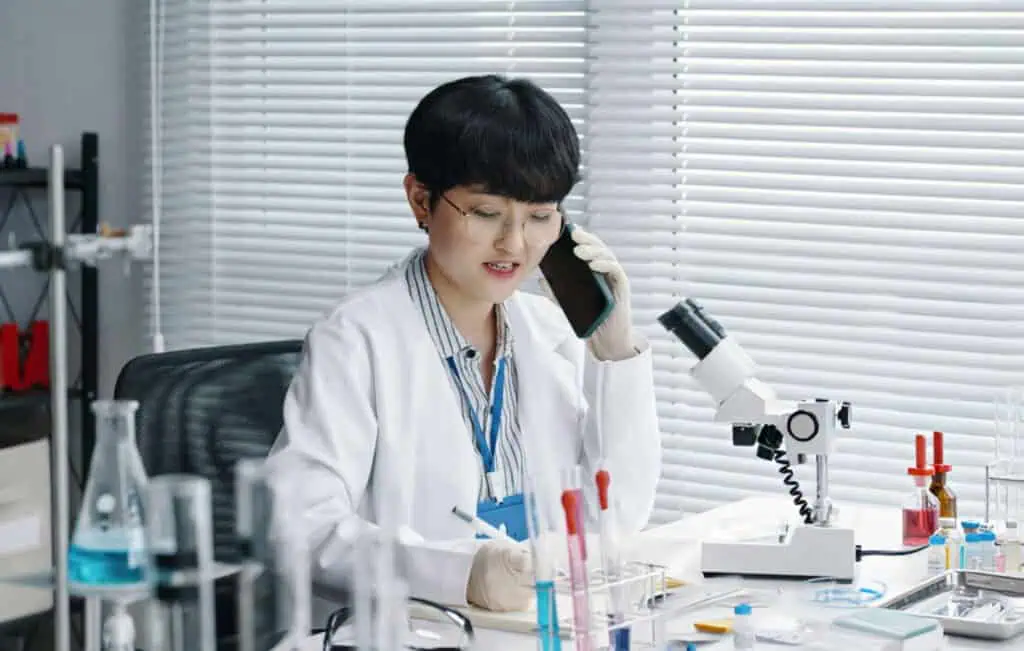 Collaborating with Doctors and Other Healthcare Professionals