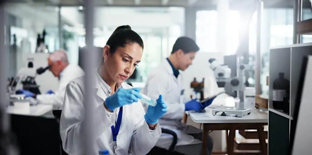 Key Differences Between Lab Technician and Medical Technologist